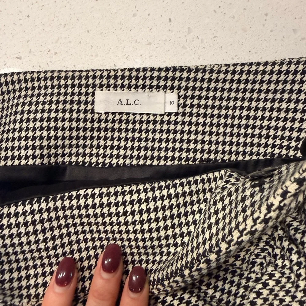 A.L.C. Jupiter Houndstooth Ruffle Black and White Mini Skirt size 10